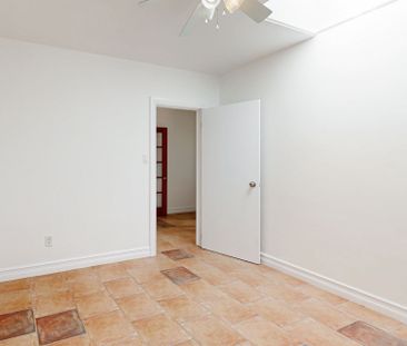 For Lease - 686A The Queensway N/A, Toronto, Ontario - Photo 5