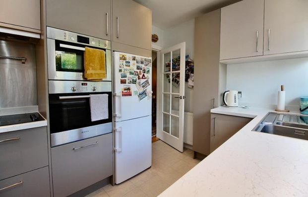 3 bedroom semi-detached house to rent - Photo 1