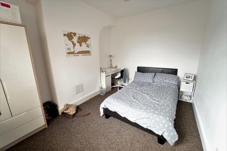 5 bedroom house to rent - Photo 4