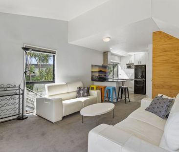 Furnished Townhouse - Secure Gated Community - Photo 4