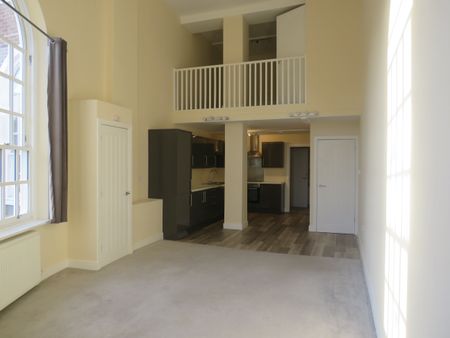 High Street, Newmarket - Photo 2