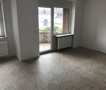 Zentral gelegene Balkonwohnung mit Gäste WC und neuen Türen - Photo 6