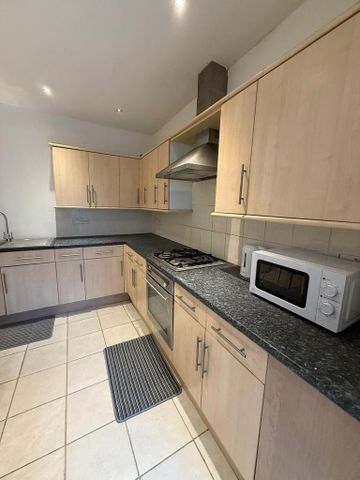 4 bedroom house share to rent - Photo 5