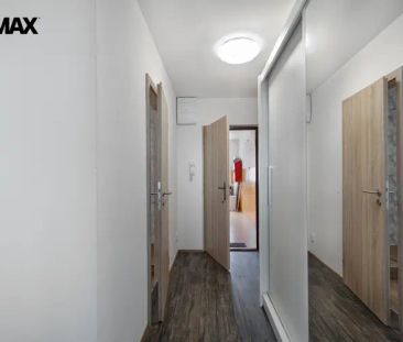 Pronájem moderně zrekonstruovaného 2+kk, 37,7 m - Photo 4