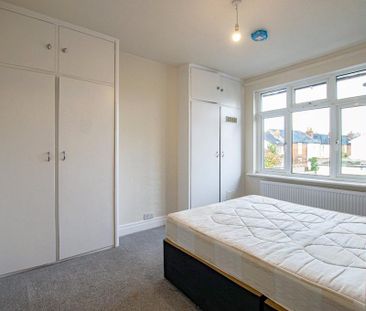 3 bedroom terraced house to rent - Photo 6