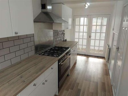 Plas Islwyn, Cwmbran, NP44 - Photo 3