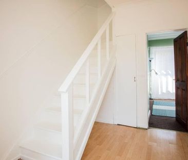 Room in a Shared Flat, Kerbey Street, E14 - Photo 2