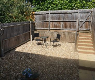 3 bedroom terraced house to rent - Photo 4