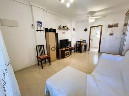 Alquiler de piso en Calle Lago de Sanabria - Photo 2