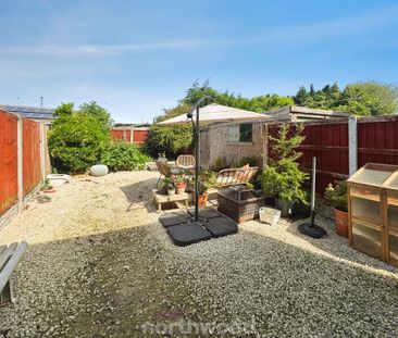 3 bedroom semi-detached house to rent - Photo 3