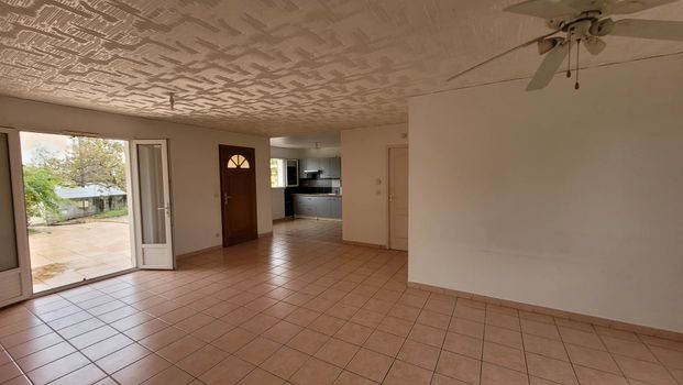 Location Maison 5 pièces 131m² PORTES LES VALENCE 26800 - Photo 1