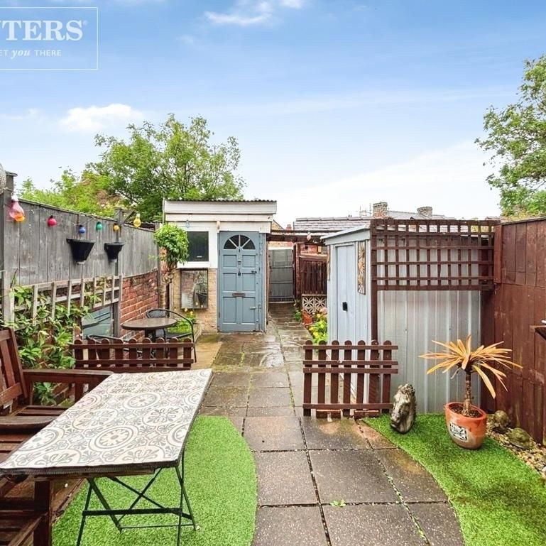 3 bedroom terraced house to rent - Photo 1