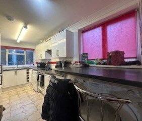 5 Bed Student Home - 26College Road, Canterbury - Photo 1