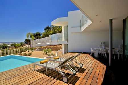 5 bedroom luxury Villa for rent in Marbella Del Este, Spain - Photo 4