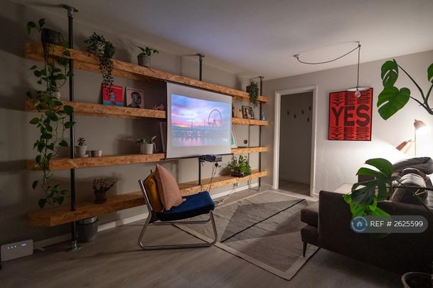 1 bedroom flat to rent - Photo 1