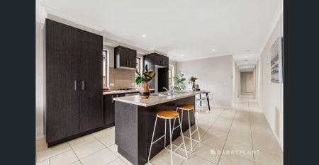 Simple Living in a Prime Location - Photo 4