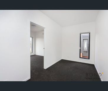 3/50 Buckingham Road, Newtown, Vic 3220 - Photo 3