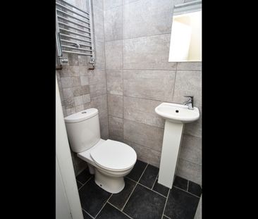 38 Leopold Street - Photo 2