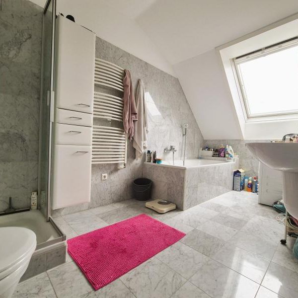 Stilvoll wohnen über den Dächern von Linz, 138 m² WNFL + 10 m² Dachterrasse, 4 Zimmer, Küche möbliert, Parkplatz optional! - Photo 1