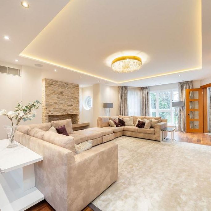 6 bedroom detached house to rent - Photo 1