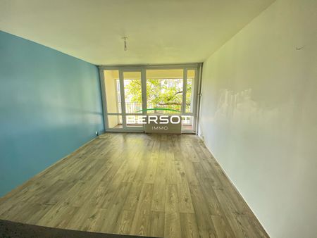 T3 avec balcon et garage - Saint-Claude - Photo 2