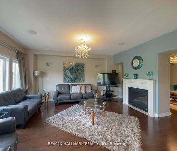 Detached Home For Lease | N9246351 - Photo 1