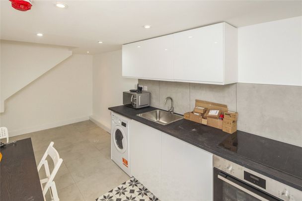 Coburg Crescent, London, SW2 3HU - Photo 1