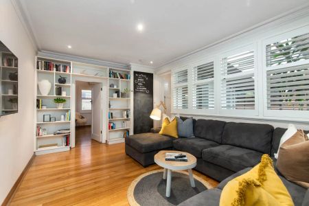 “Fully Furnished 2 Bedroom Home in Brighton” - Photo 4