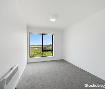 Your Family's Perfect New Beginning - Photo 3