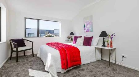 Modern 3-Bed Townhouse in Sunnyvale - Parrs Park & Transit Nearby - Photo 5