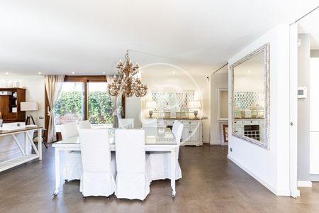 Exclusive villa for rent at the Golf Can Trabal - Photo 4