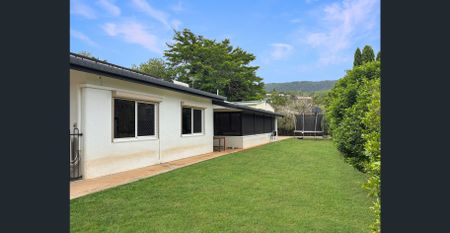 Beautiful Family Home with Large Shed and Pool - Photo 5