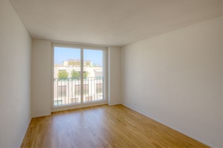 Vivre moderne dans un quartier urbain avec une grande terrasse et une vue - Photo 5