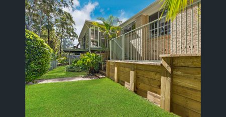 Family Home Backing Bushland Reserve - Photo 5