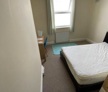 5 bedroom terraced house to rent - Photo 6