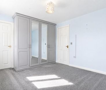 3 bedroom detached house to rent - Photo 4