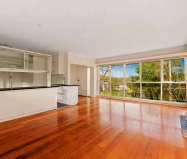 3 Bed, 1 Bath - Photo 2