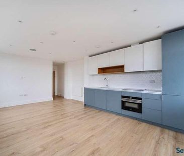 Chertsey, Surrey, KT16 - Photo 2