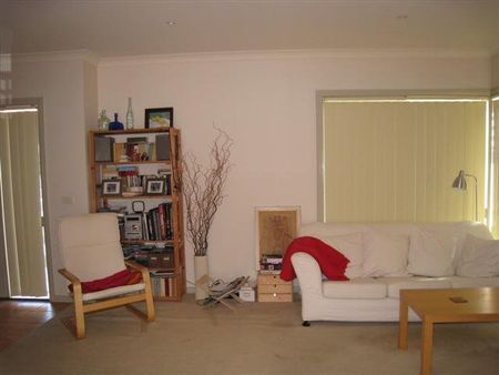 Charming Family Home in Pentridge Village - Photo 2