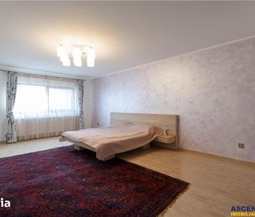 Vila eleganta, spatii generoase, conditii deosebite, Harman - Fotografie 2
