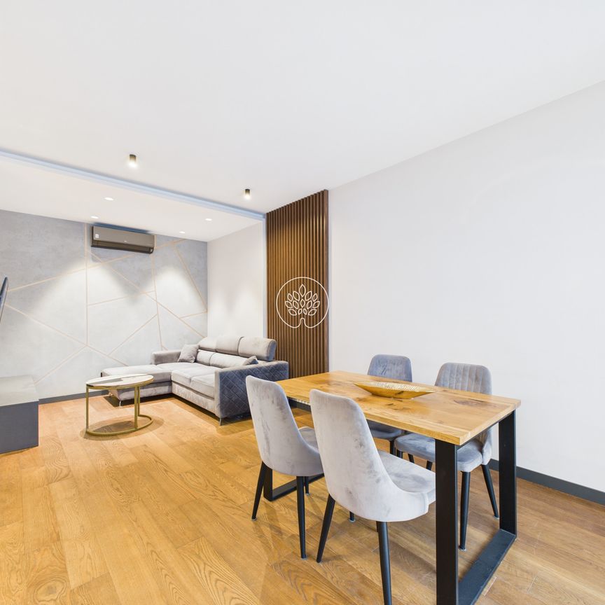 Blisko metra / Kameralny ogródek / Cicho - Photo 1