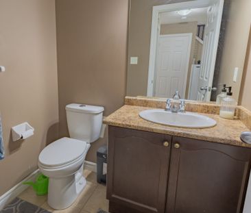 For Lease - 850 Queensborough Crescent, London North, Ontario - Photo 3