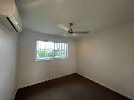 Modern Townhouse Living in a Great Complex - Photo 2