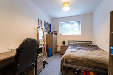 6 bedroom house to rent - Photo 4