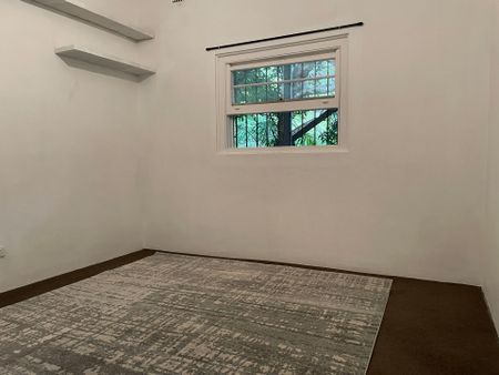 Serene Bushland Setting, Stroll to Coogee Beach - Photo 2