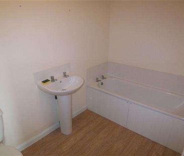 High Road, Loughton, IG10 - Photo 3