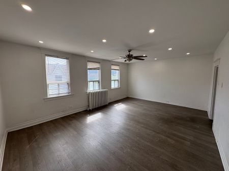 For Lease - 722A Queen Street, Toronto, Ontario - Photo 3
