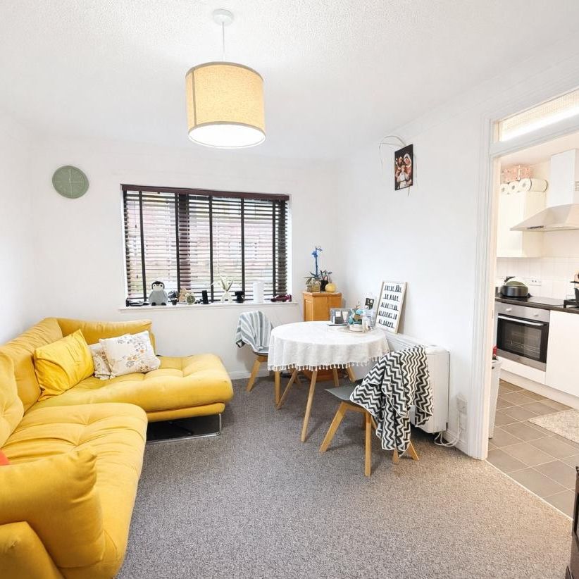 1 bed apartment to rent in Roots Hall Drive, Southend-on-Sea, SS2 - Photo 1