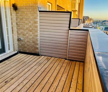 For Lease - 7 Heswall Lane, Newmarket, Ontario - Photo 6