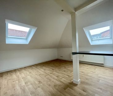 #Moderne Dachgeschoss-Wohnung#Stellplatz#zentrale Lage - Photo 4